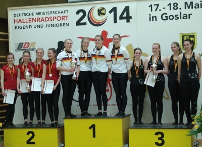 Der RMSV Aach gewann den DM-Titel im 4er Kunstfahren der Juniorinnen vor Steinhöring und Erlenbach. Foto: Willfried Schwarz