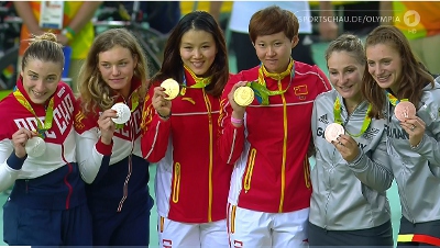 Kristina Vogel und Miriam Welte (re.) freuten sich über Olympia-Bronze hinter China und Russland. Foto: Archiv/ARD