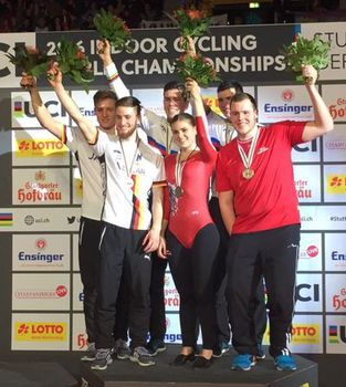 Die Bugner-Brüder (Mitte) holten sich bereits ihren vierten WM-Titel. Foto: facebook.com/UCI Indoor Cycling World Championships Stuttgart 2016