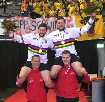 Markus Bröll und Patrick Schnetzer sicherten sich bereits ihren vierten WM-Titel. Foto: facebook.com/UCI Indoor Cycling World Championships Stuttgart 2016