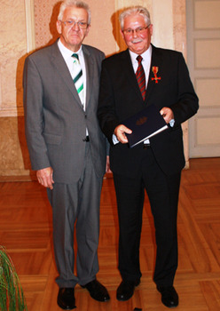 Bundesverdienstkreuz an Hartmut Kimmerle verliehen